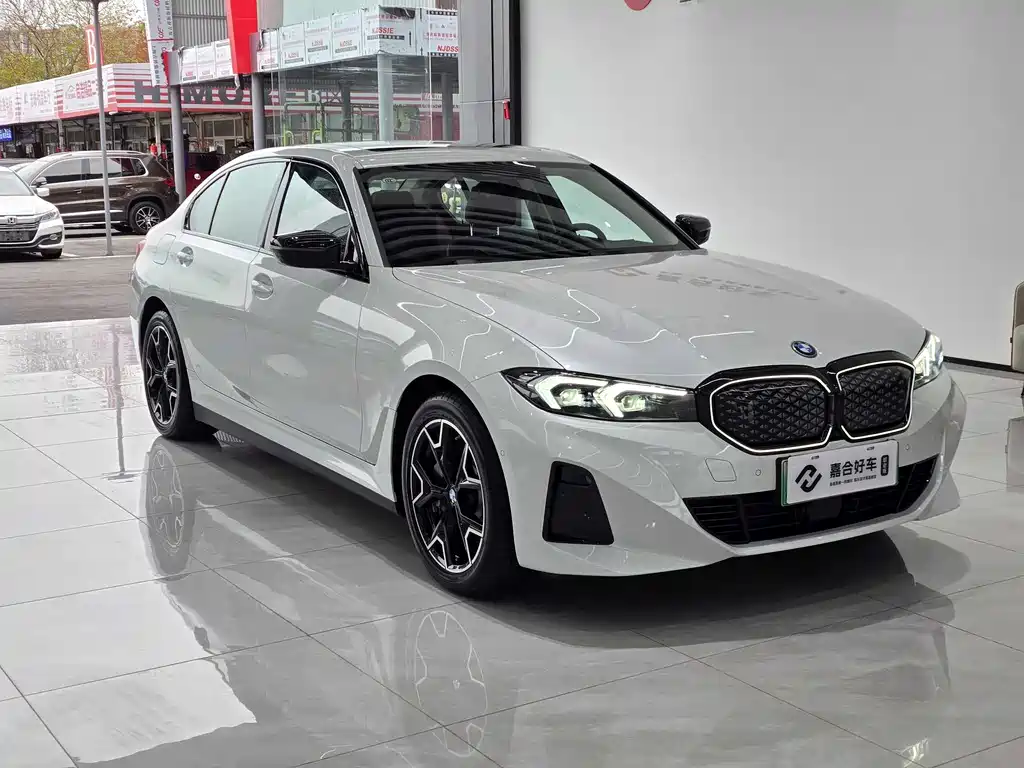 BMW i3 2024