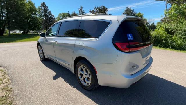 Chrysler Pacifica 2022