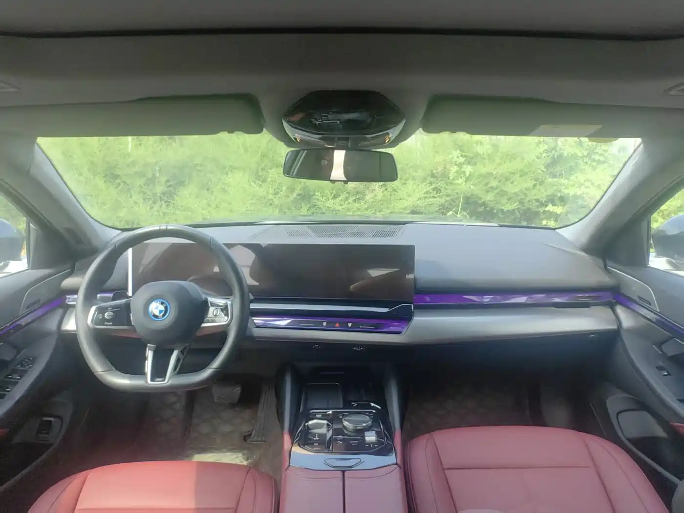 BMW i5 2025