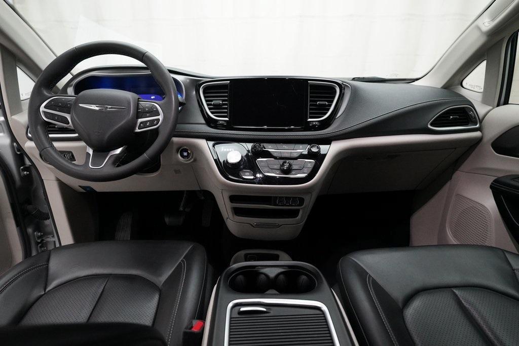 Chrysler Pacifica 2023