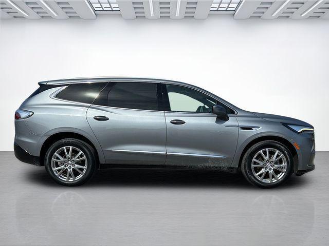 Buick Enclave 2023
