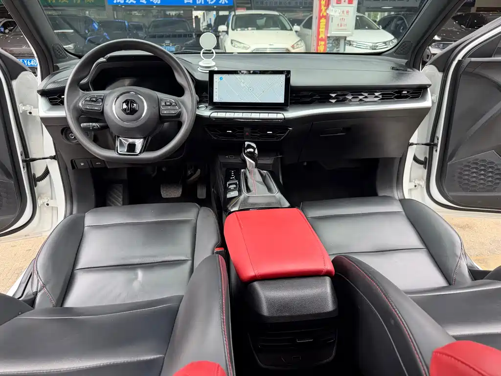 MG MG5 2022