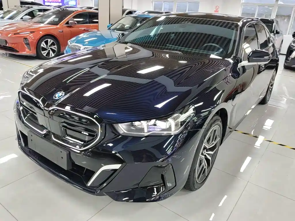 BMW i5 2025