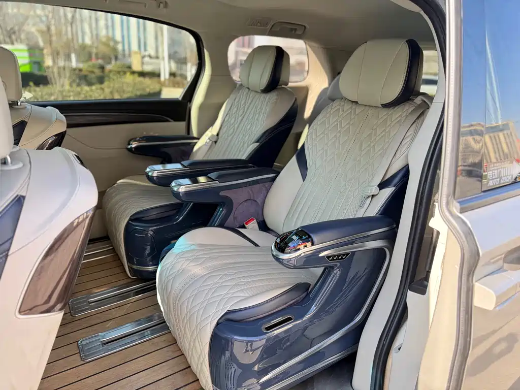 Buick GL8 2021