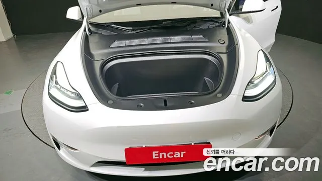 Tesla Model Y 2022