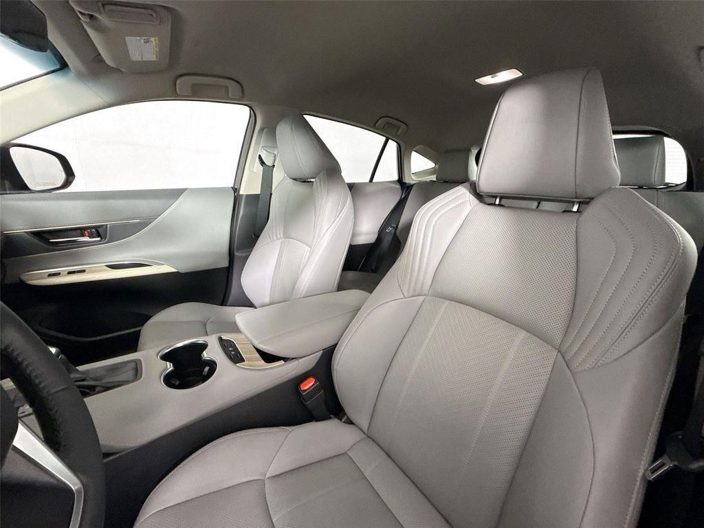 Toyota Venza 2024