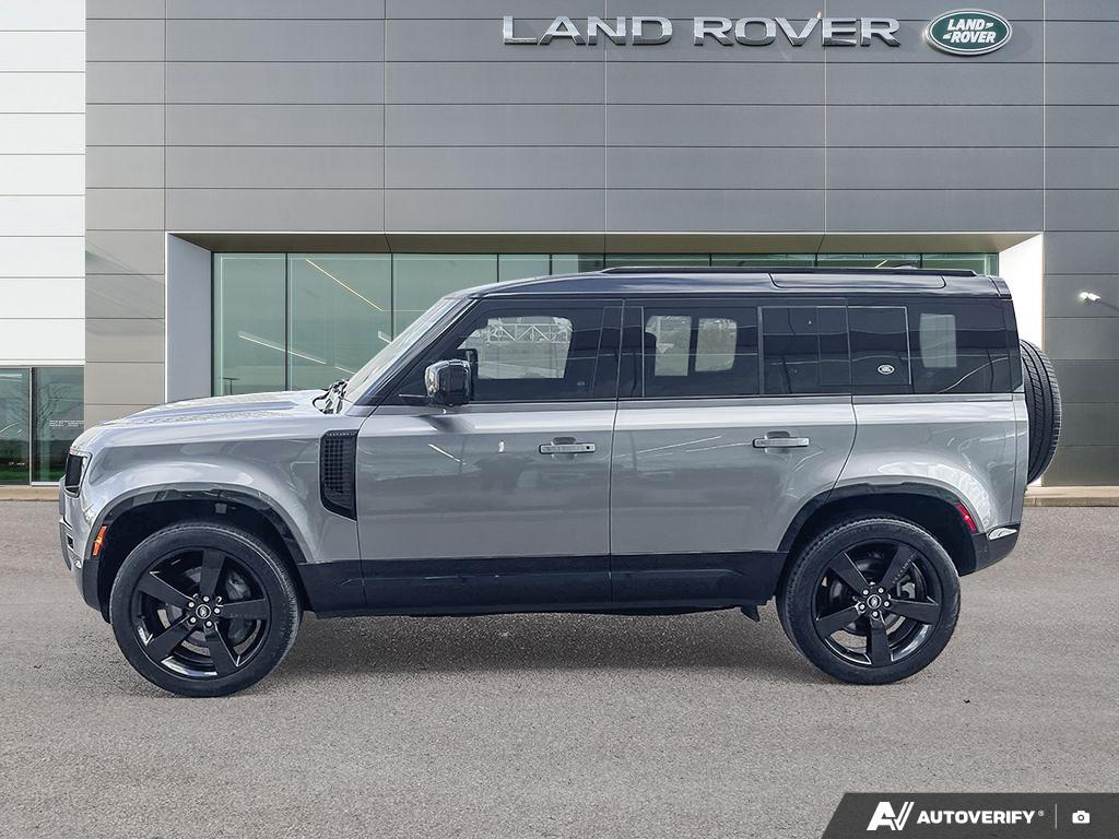 Land Rover Defender 2023