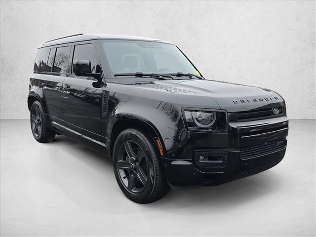 Land Rover Defender 2023