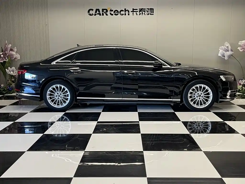 Audi A8 2022