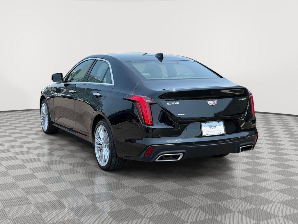 Cadillac CT4 2026