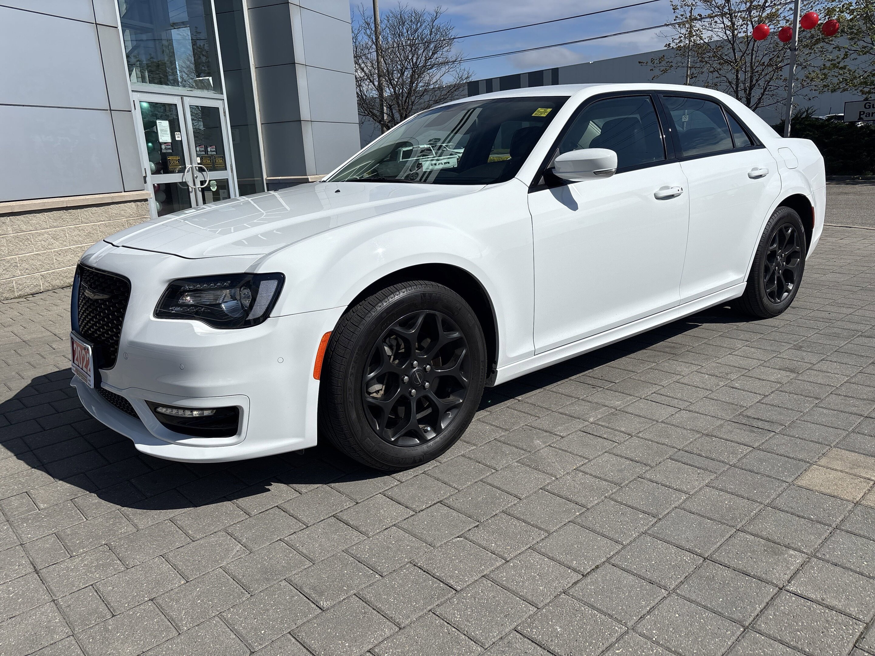 Chrysler 300 2022