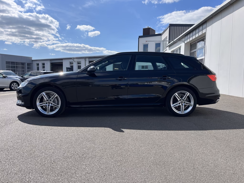 Audi A4 2023