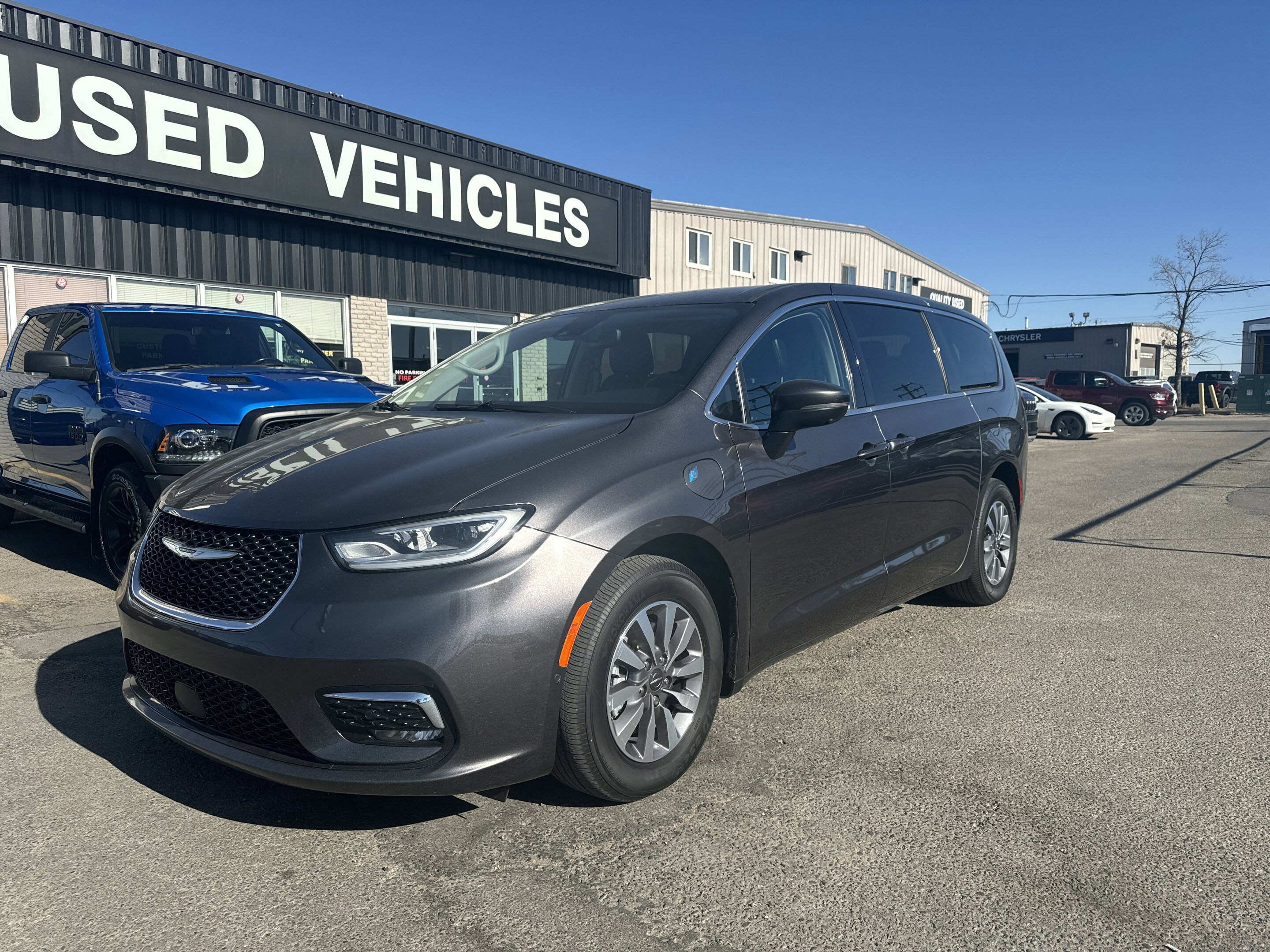 Chrysler Pacifica 2023