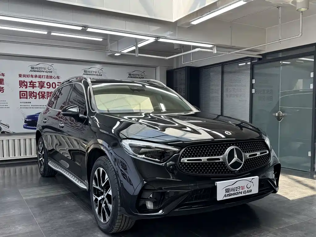 Mercedes-Benz GLC 2023
