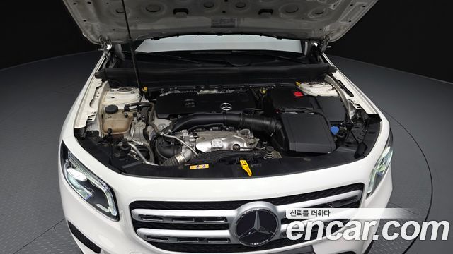 Mercedes-Benz GLB 2021