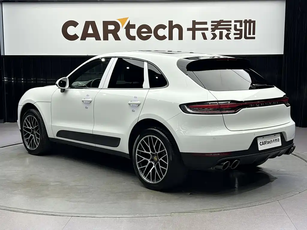 Porsche Macan 2021