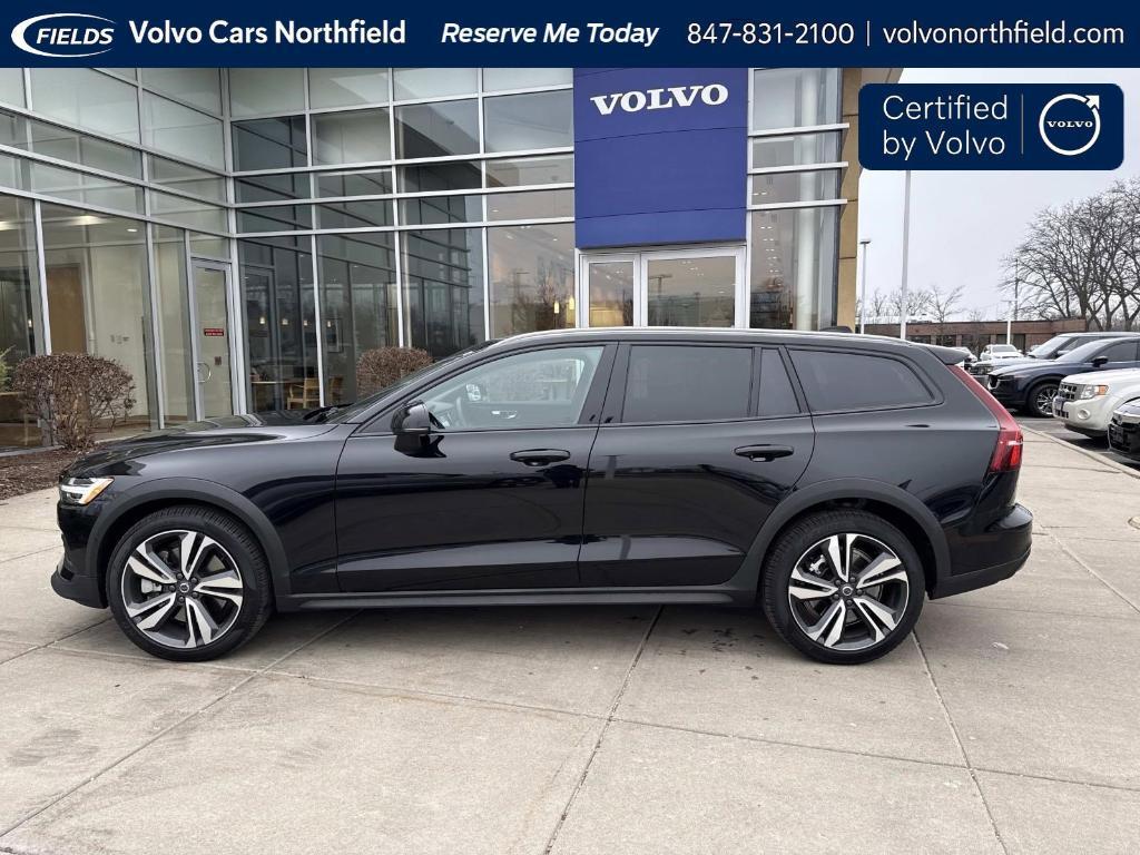 Volvo V60 Cross Country 2025