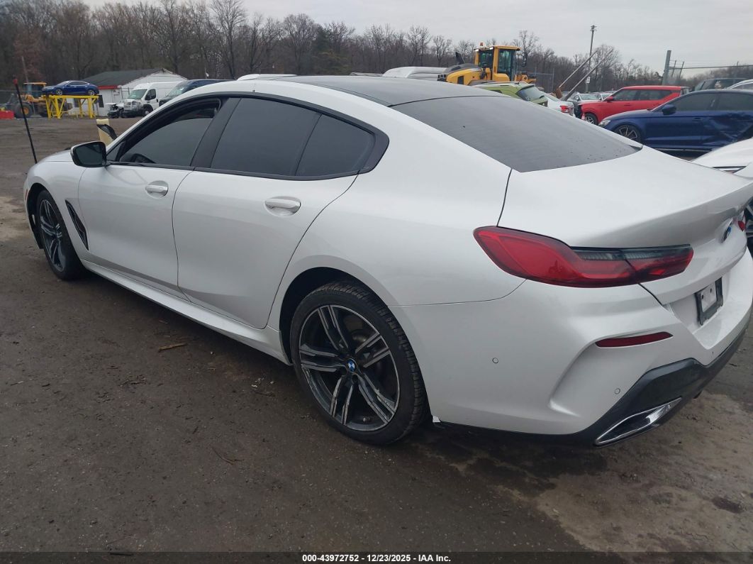 BMW 8 серии 2020