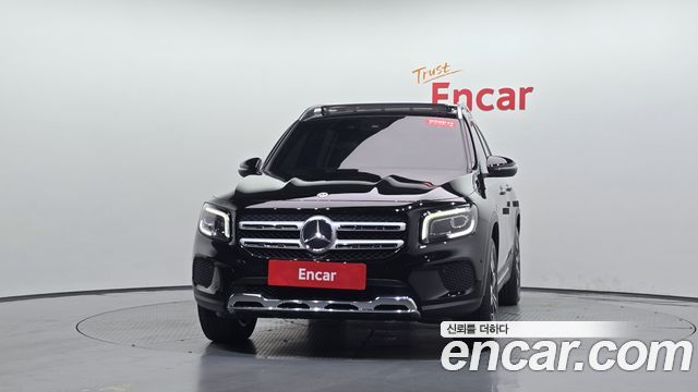 Mercedes-Benz GLB 2021