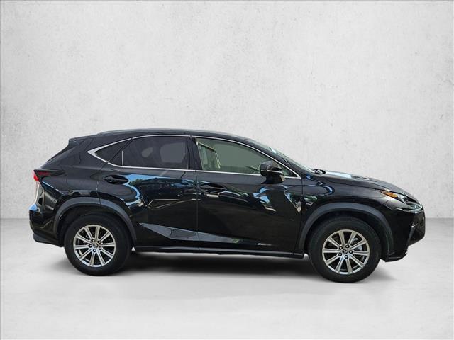Lexus NX 300 2021