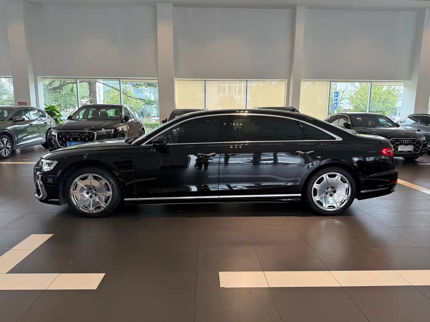 Audi A8 2023