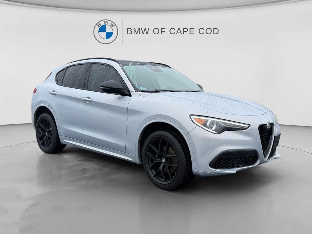 Alfa Romeo Stelvio 2021