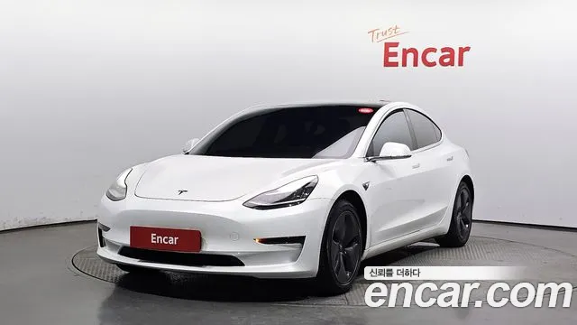Tesla Model 3 2020