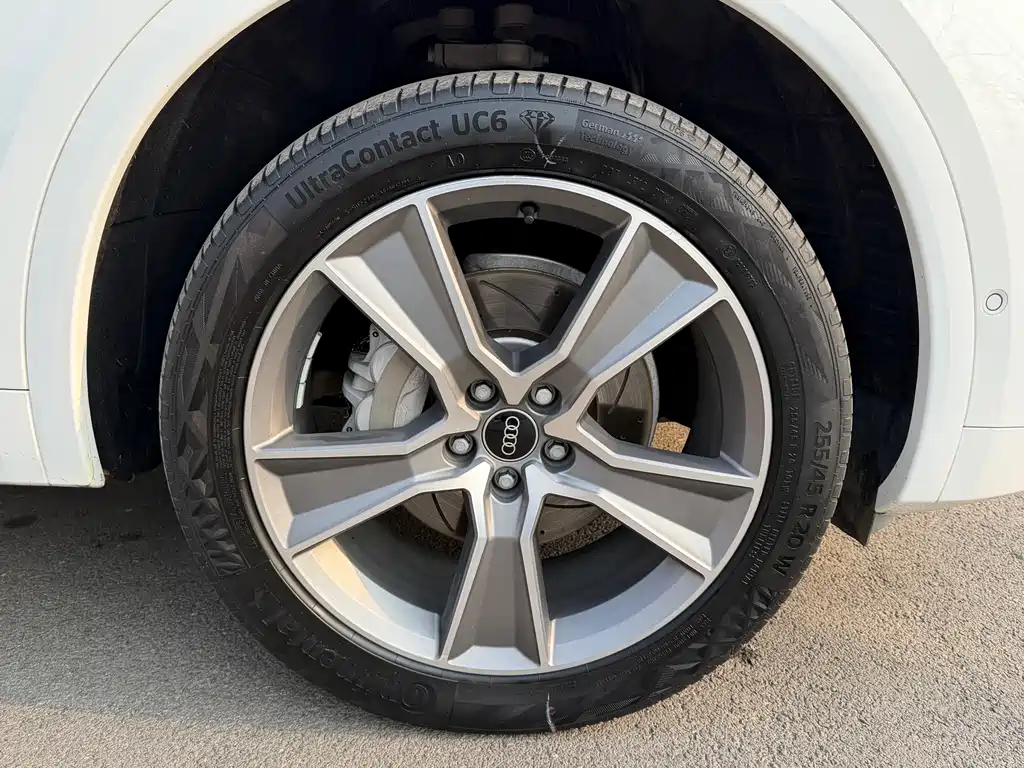 Audi Q5 2021