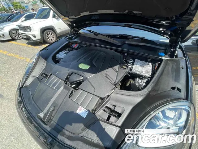Porsche Cayenne 2022