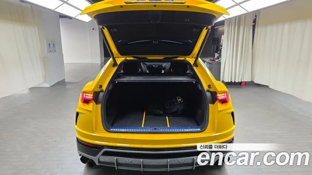 Lamborghini Urus 2020