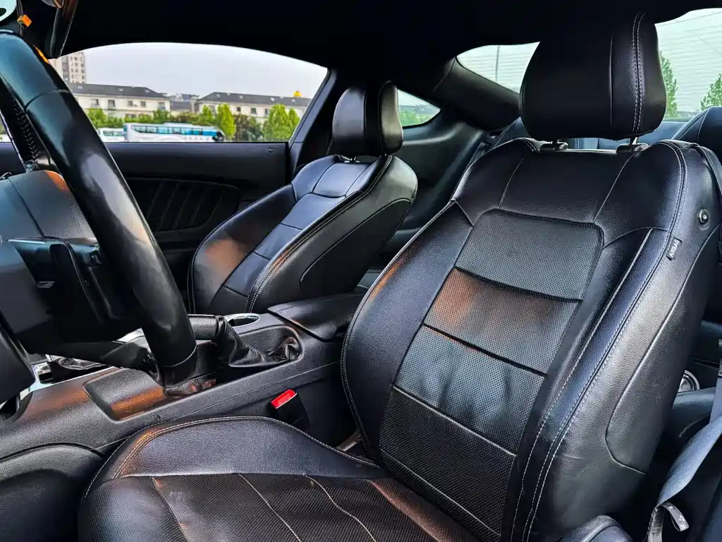 Ford Mustang 2021