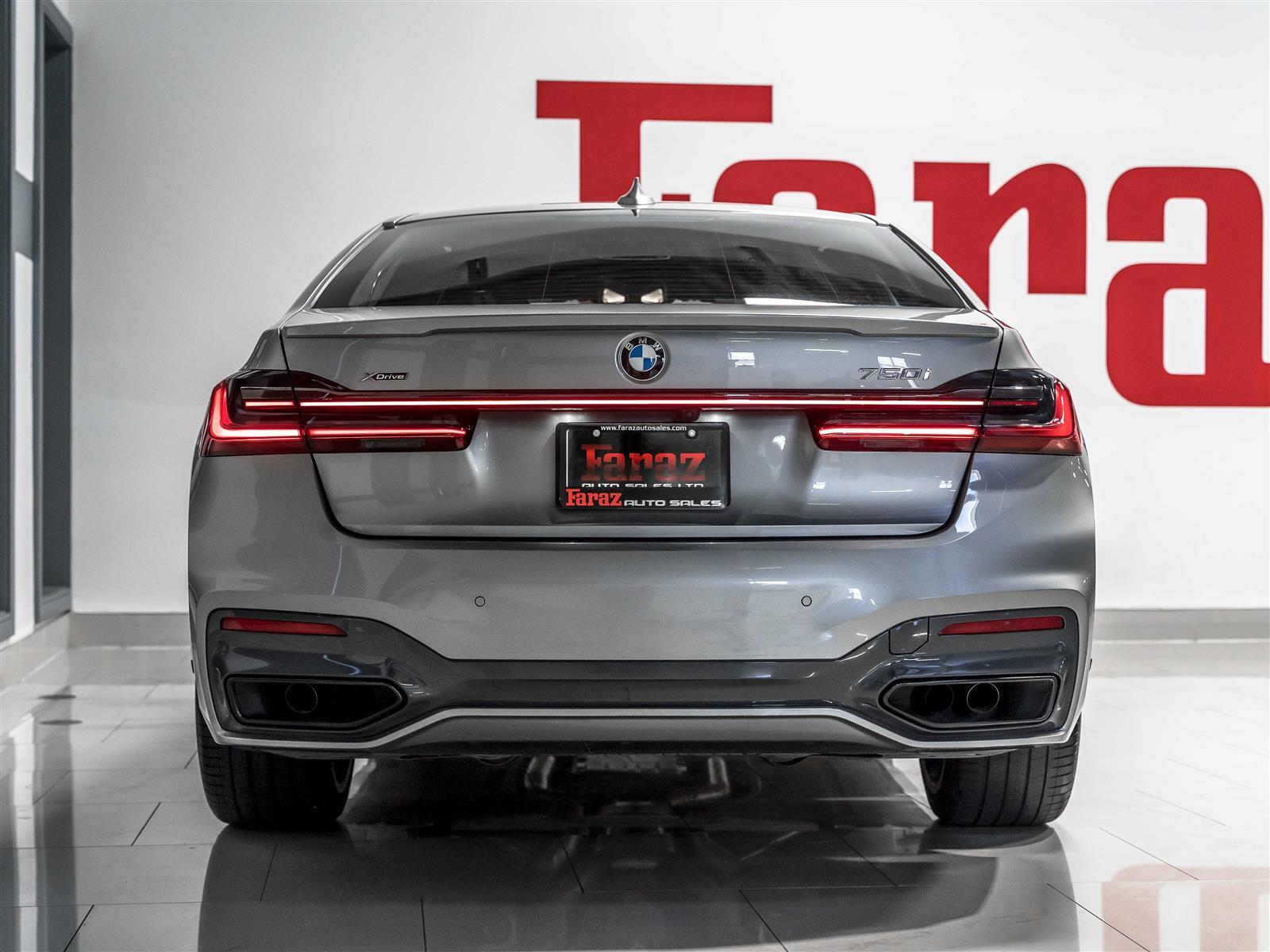 BMW 750 2022