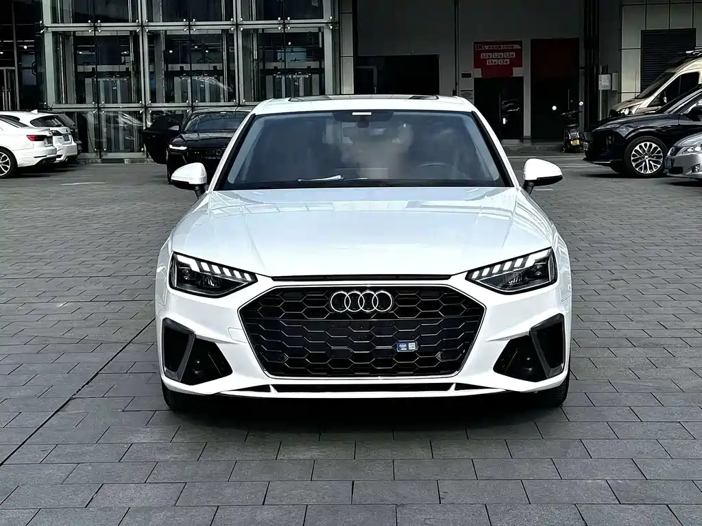 Audi A4 2023