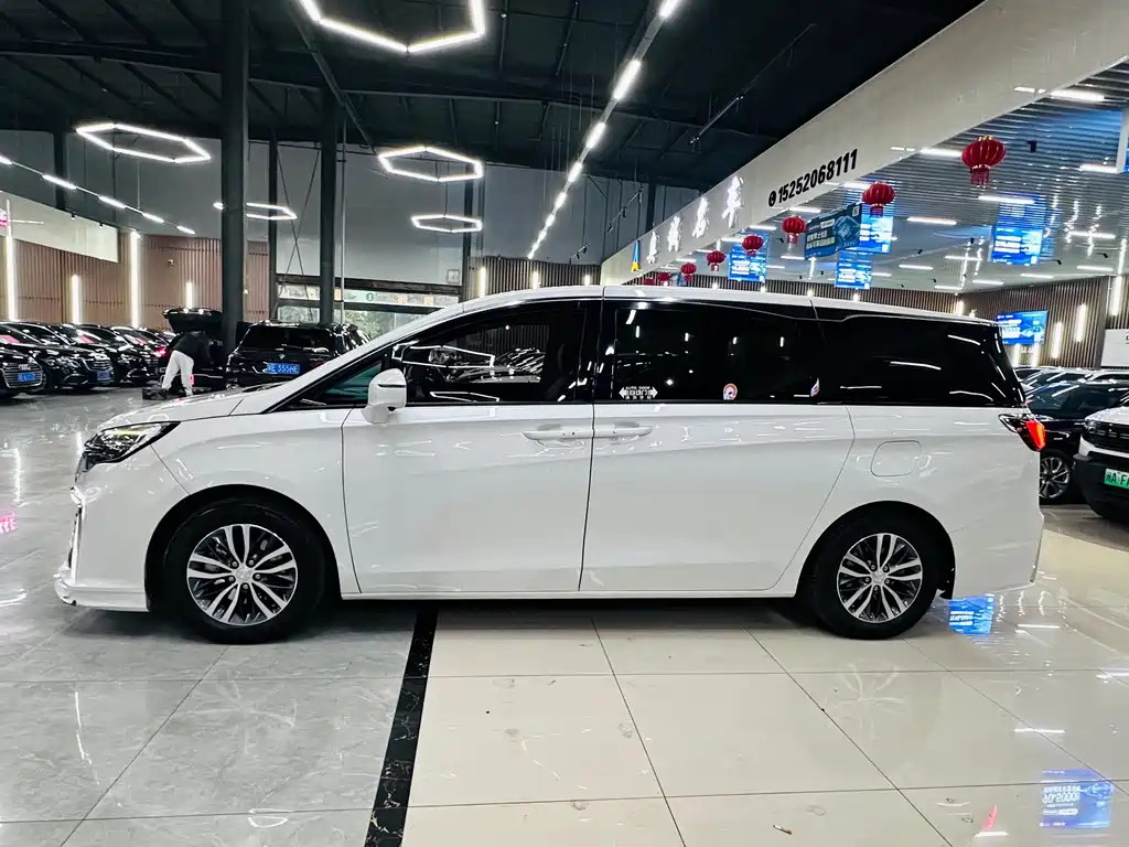 Buick GL8 2022