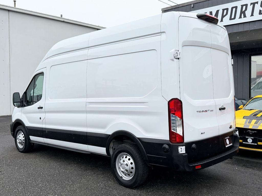Ford Transit 2025