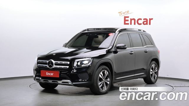 Mercedes-Benz GLB 2023
