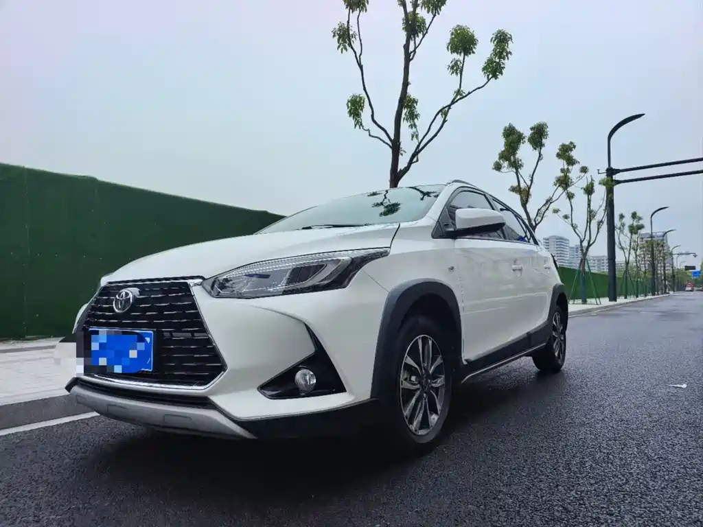 Toyota Yaris 2023