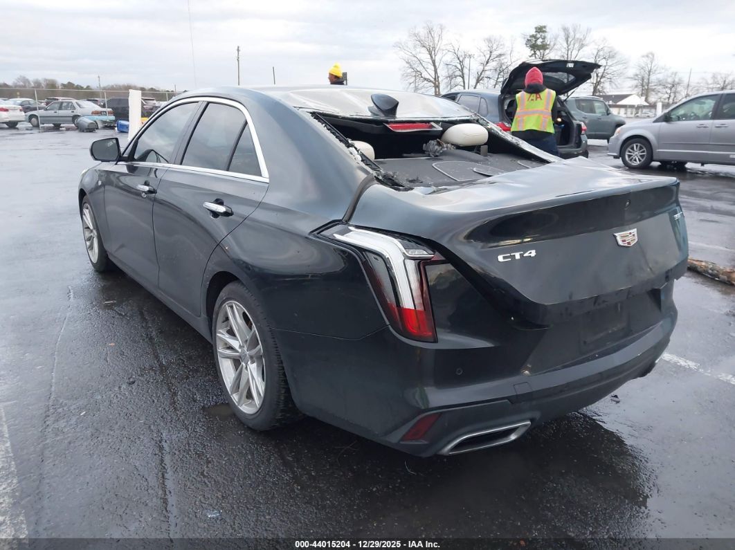 Cadillac CT4 2022