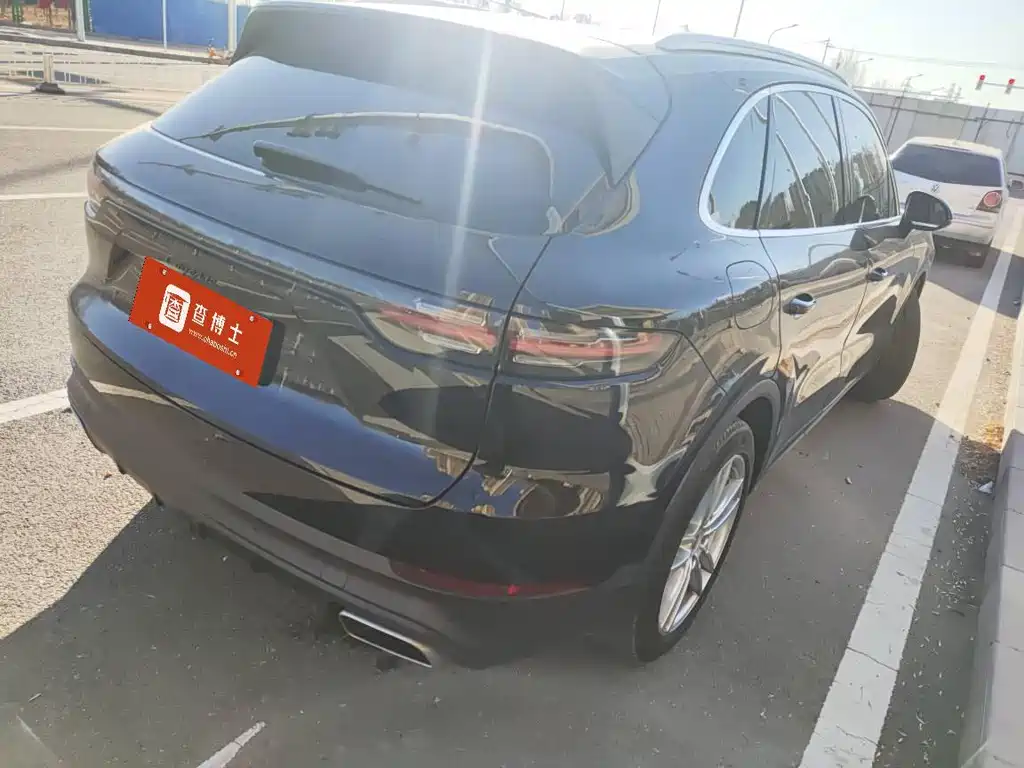 Porsche Cayenne 2022