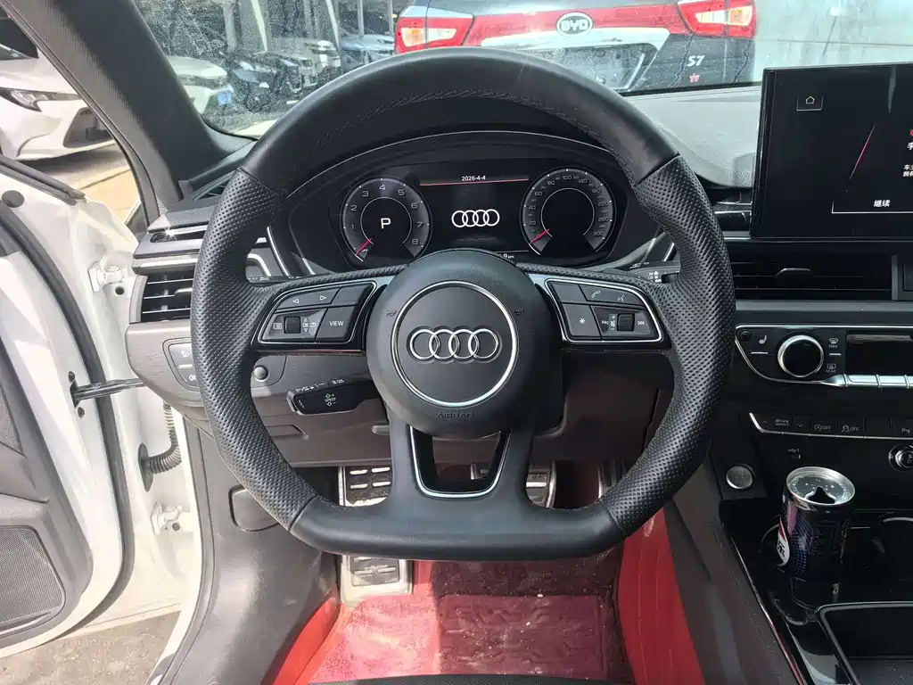Audi A4 2024