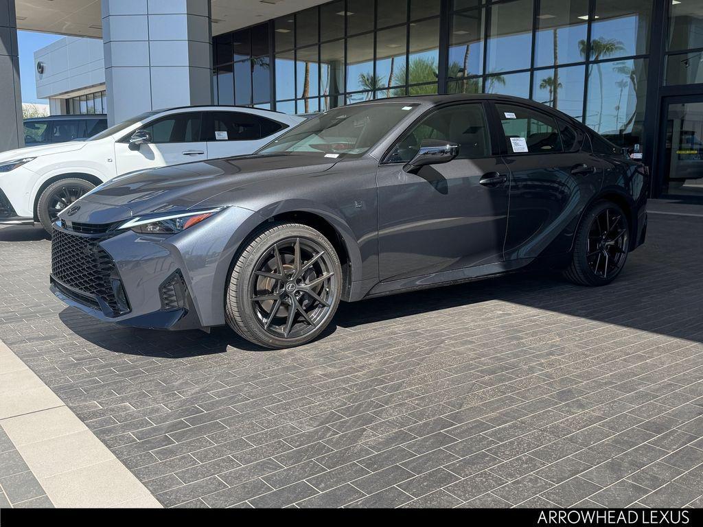 Lexus IS 2026