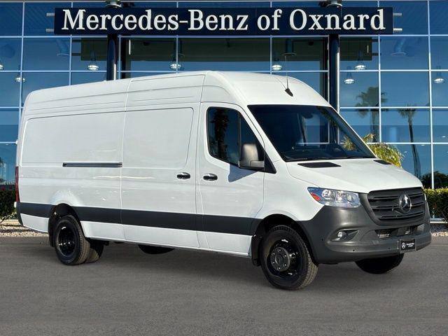 Mercedes-Benz S-Класс 2025