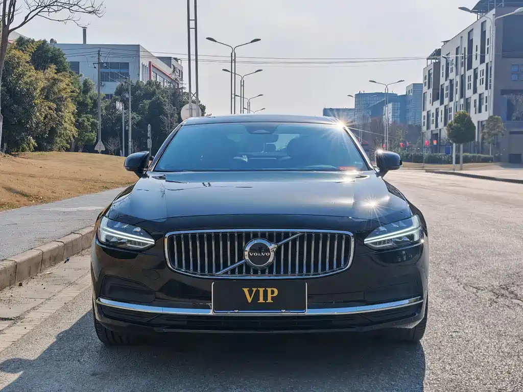 Volvo S90 2024