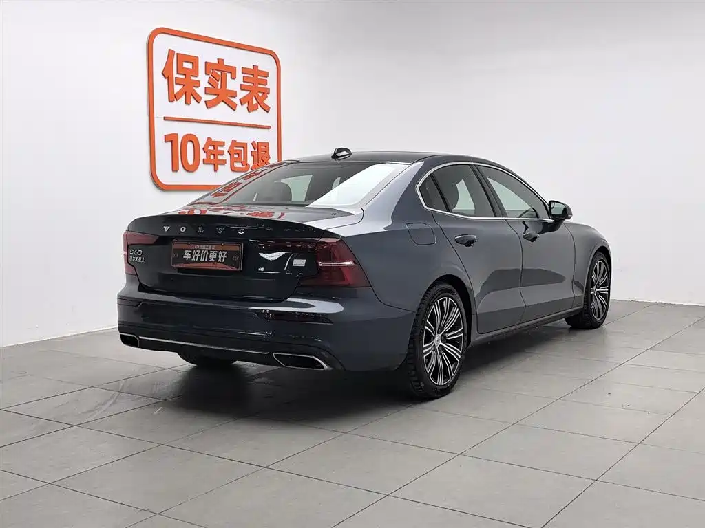 Volvo S60 2022