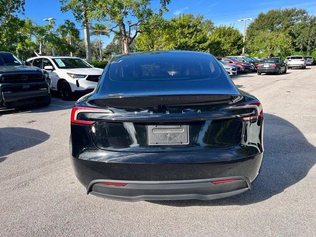 Tesla Model 3 2024