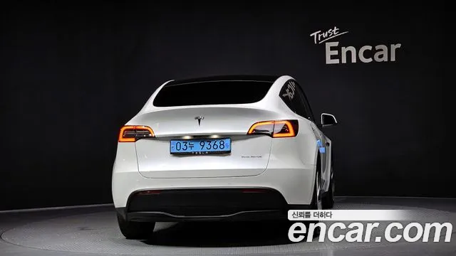 Tesla Model Y 2021