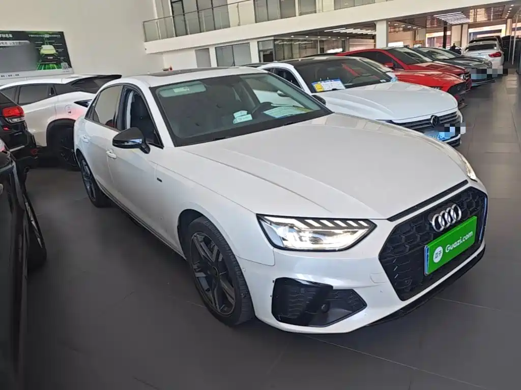 Audi A4 2022