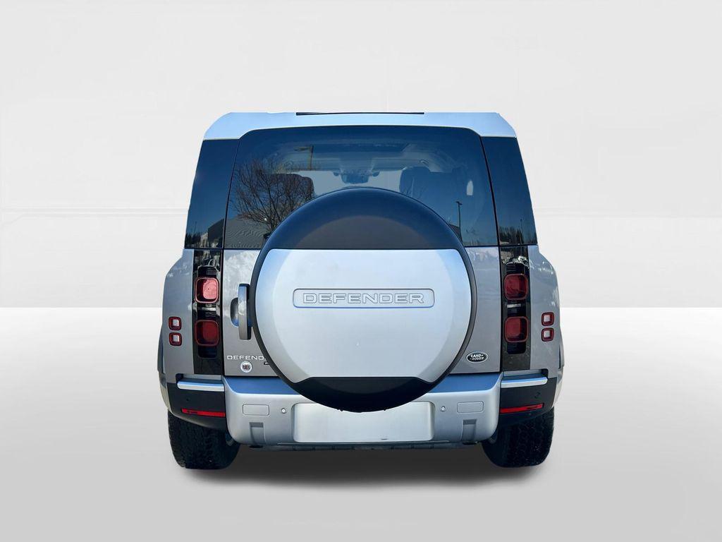 Land Rover Defender 2021