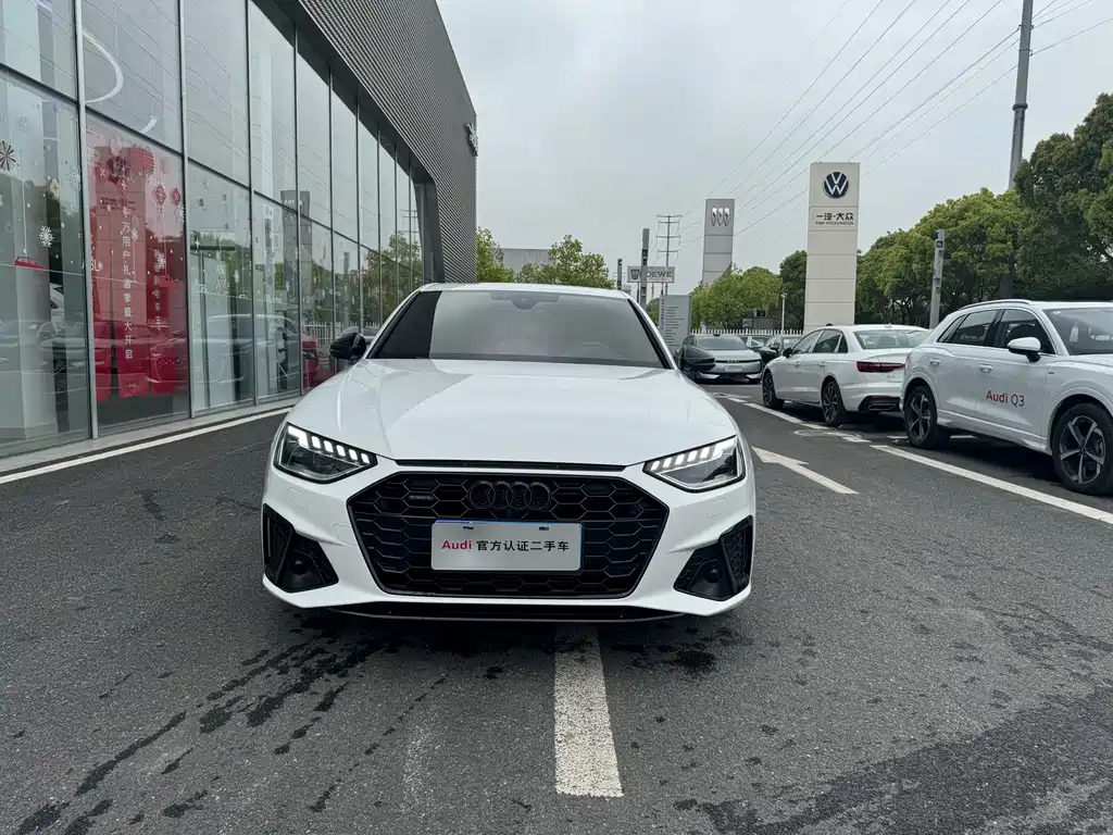 Audi A4 2023