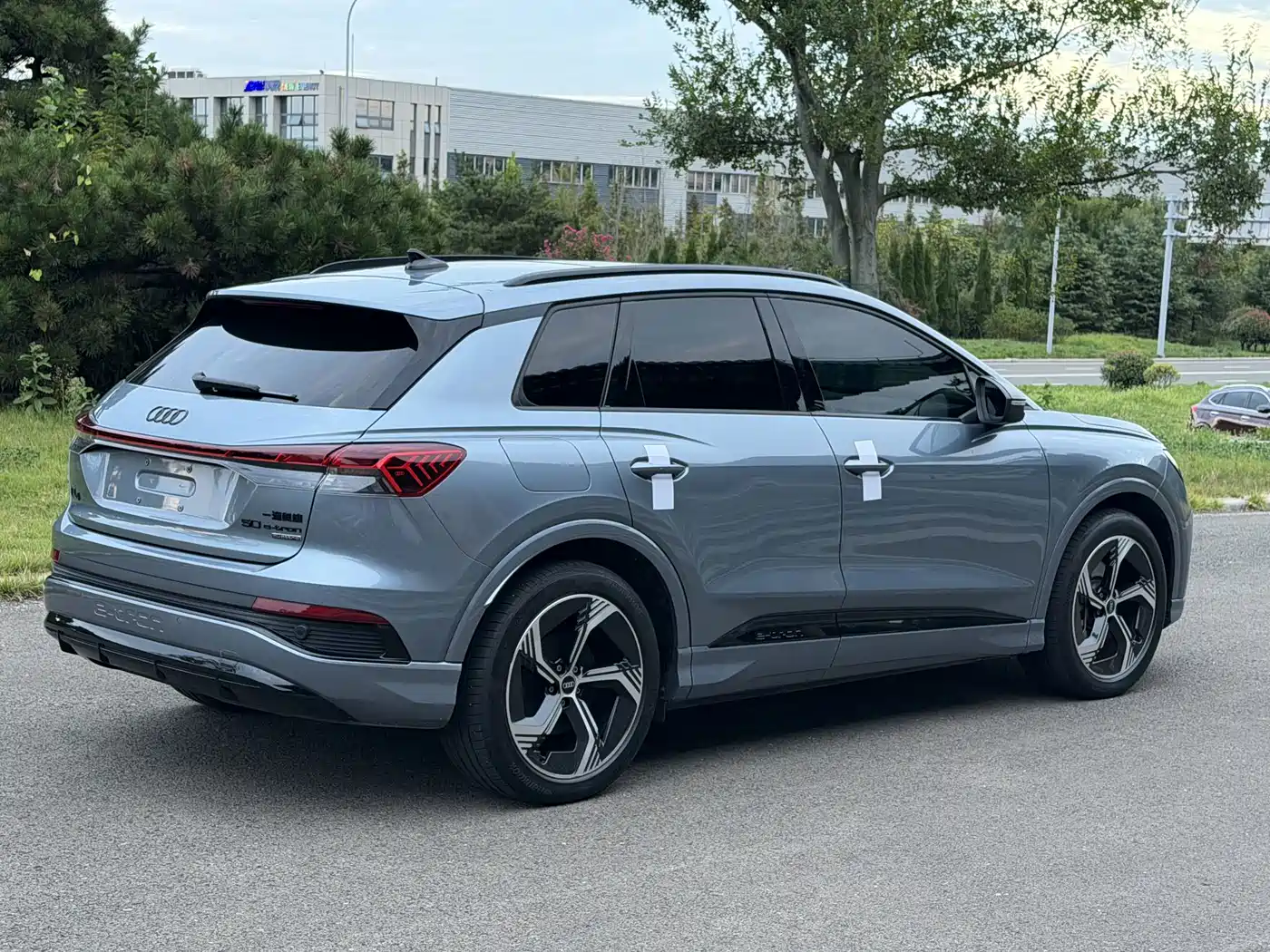 Audi Q4 e-tron 2024